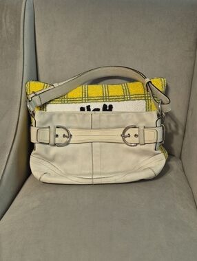 COACH Vintage Classic White Leather Hobo Bag with Buckle Detail